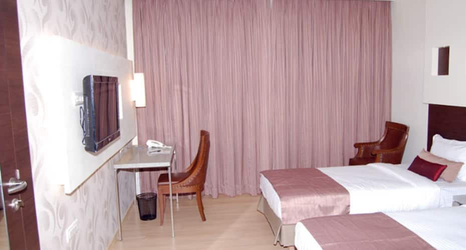 Sentosa��Resorts��and��Water��Park, Pune 5